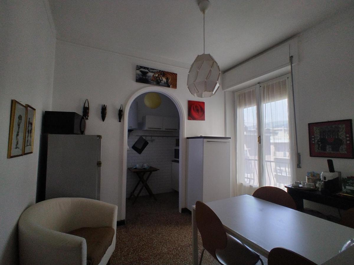 Trilocale Cecilia'S Studio Genua Exteriör bild